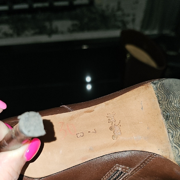 COACH  Signature Size 7B  Brown Leather Knee-High Boots.. - Picture 5 of 8
